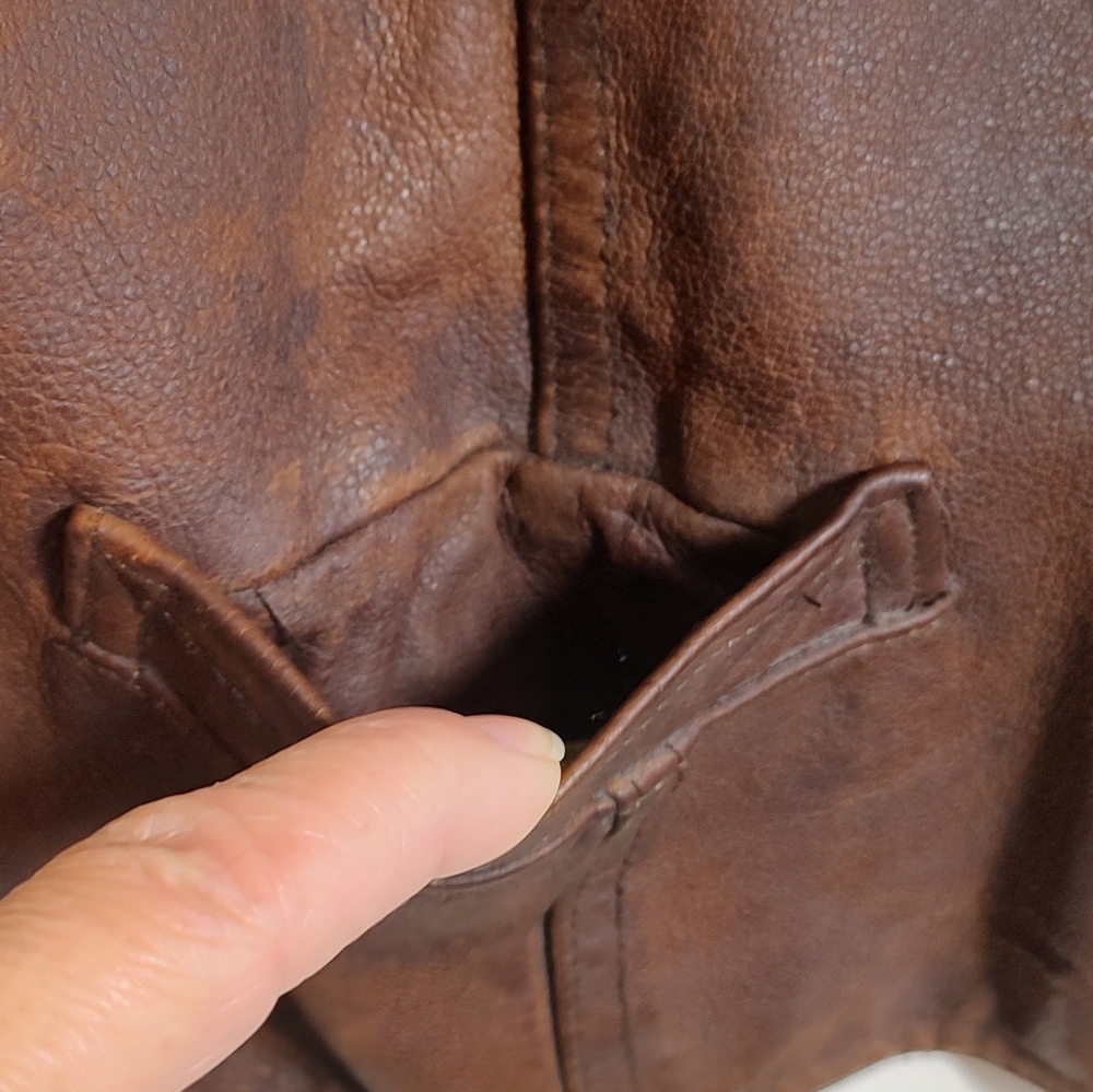 Vintage Structure Brown Distressed Leather Vest - Picture 4 of 12